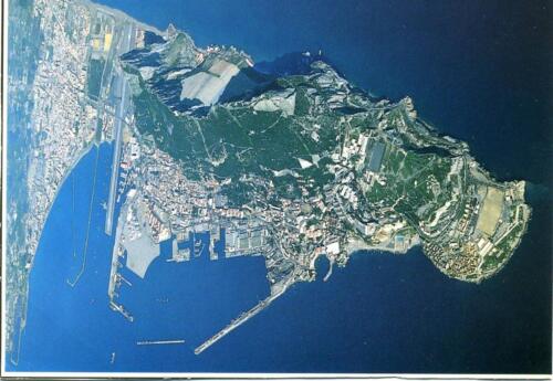 Gibraltar-vista-dall aereo